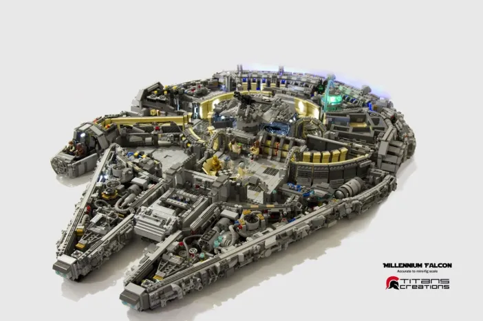 10000 Lego brick Millennium Falcon